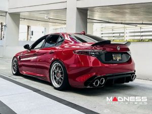 Alfa Romeo Giulia Trunk Spoiler - Carbon Fiber - GTA Style - Scratch & Dent